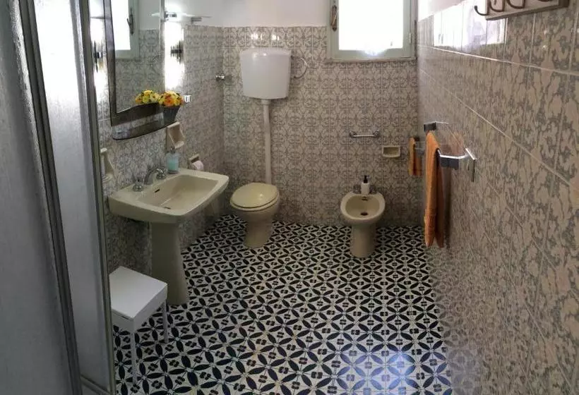 تختخواب و صبحانه Casa Dei Glicini