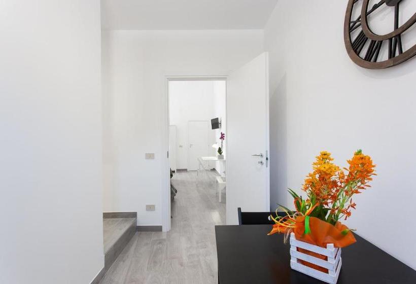 تختخواب و صبحانه Il Cortile Degli Artisti