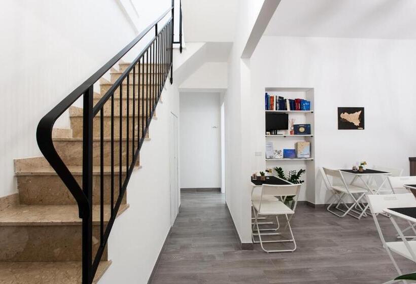 تختخواب و صبحانه Il Cortile Degli Artisti