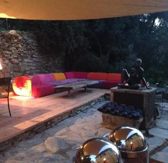 Aamiaismajoitus (B&B) Bbq Lodge