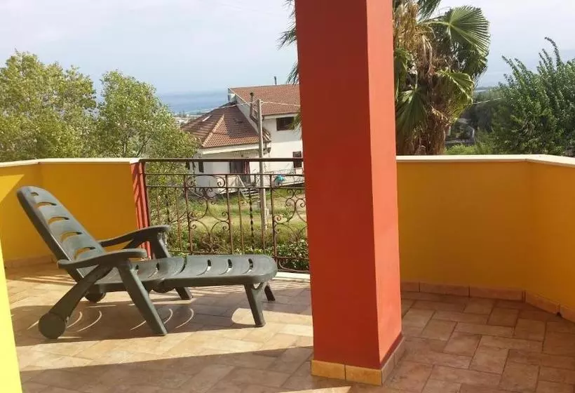 Bed And Breakfast Coral Blue