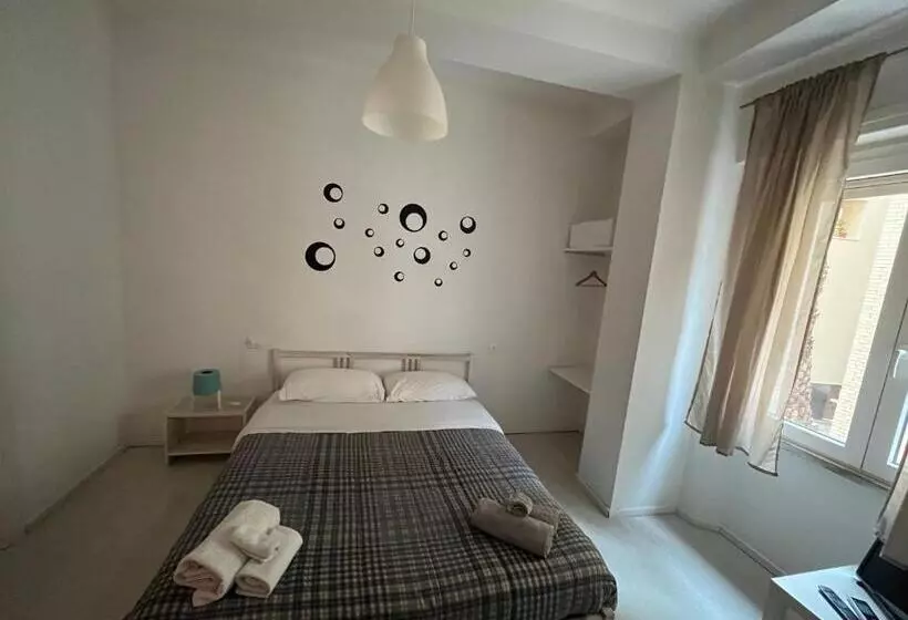 تختخواب و صبحانه Il Guasco Rooms