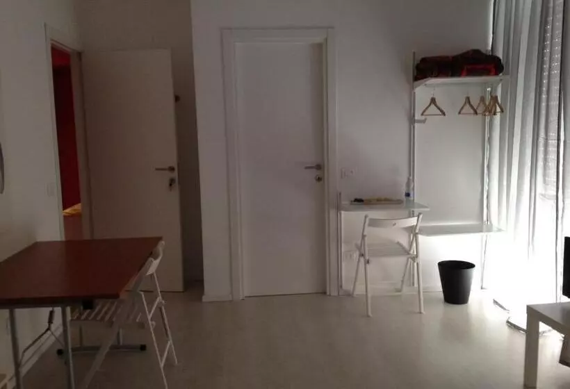 تختخواب و صبحانه Il Guasco Rooms