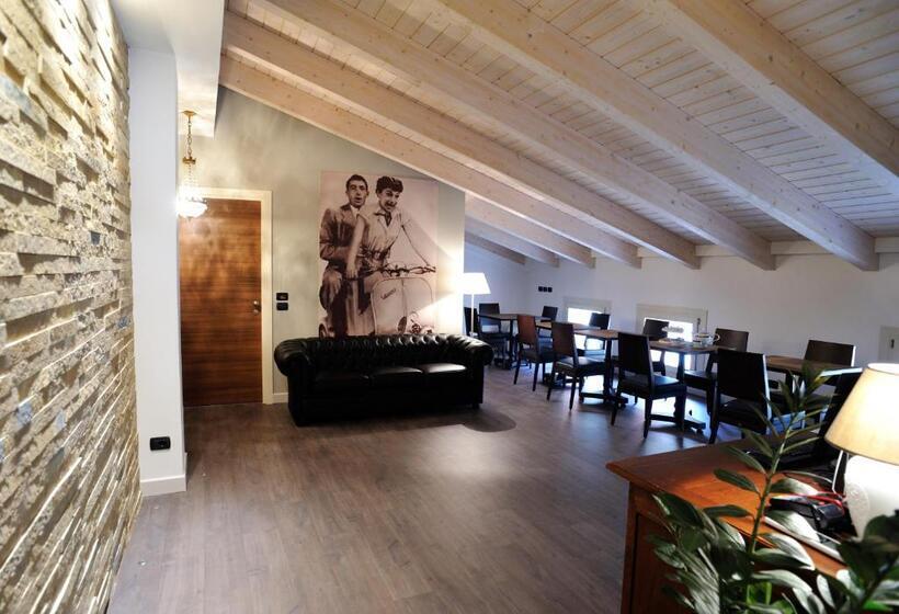 住宿加早餐  La Finestra Sul Porto