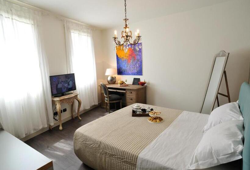 住宿加早餐  La Finestra Sul Porto