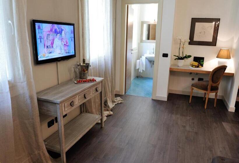 住宿加早餐  La Finestra Sul Porto