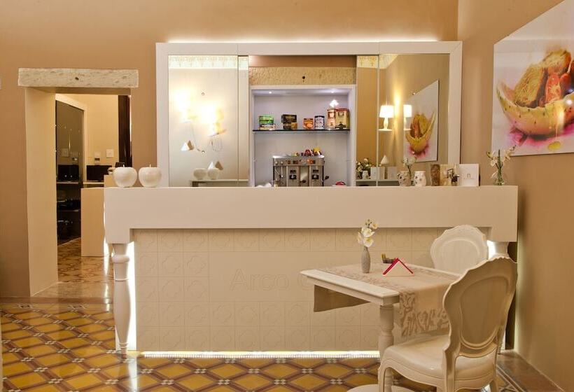 צימר Palazzo Arco Cadura Hotel & Spa