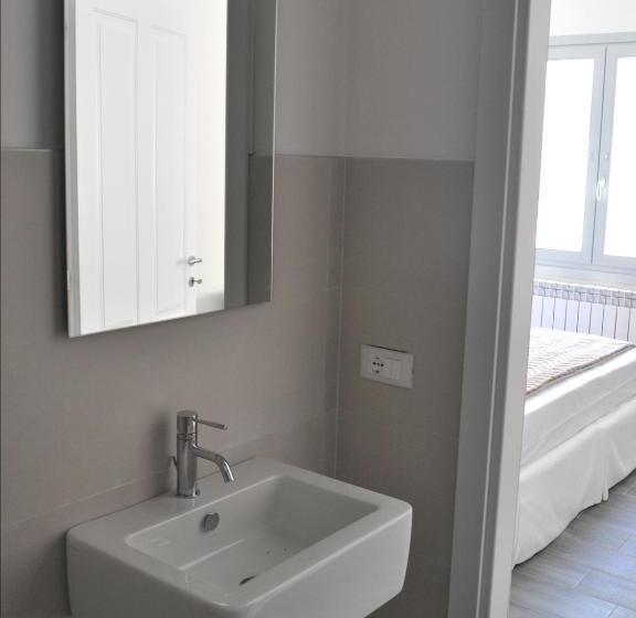 Bed and Breakfast Tangram House