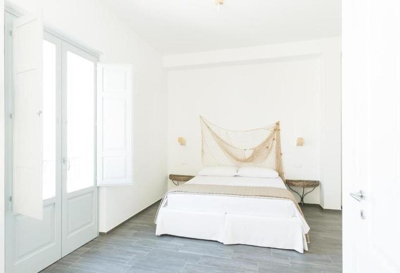 Bed and Breakfast Tangram House