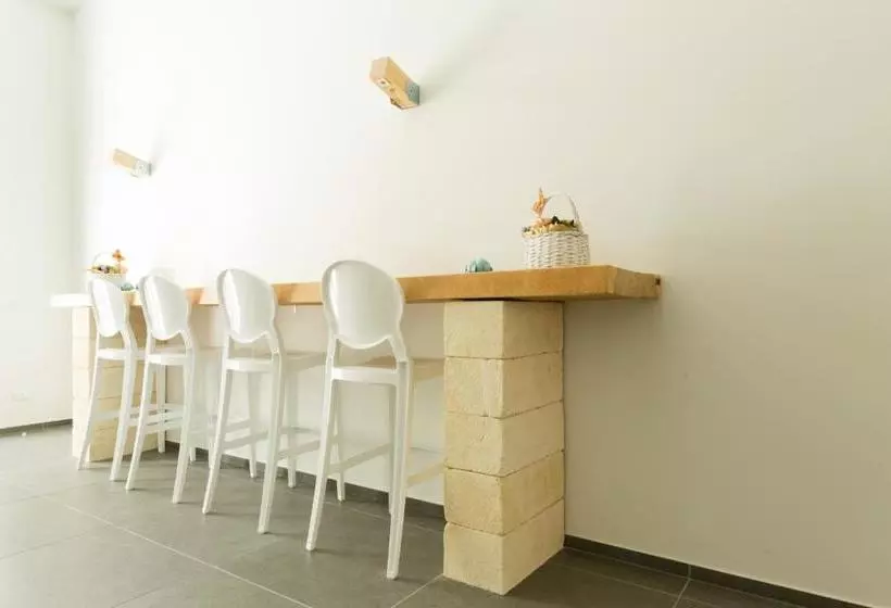 Aamiaismajoitus (B&B) Tangram House