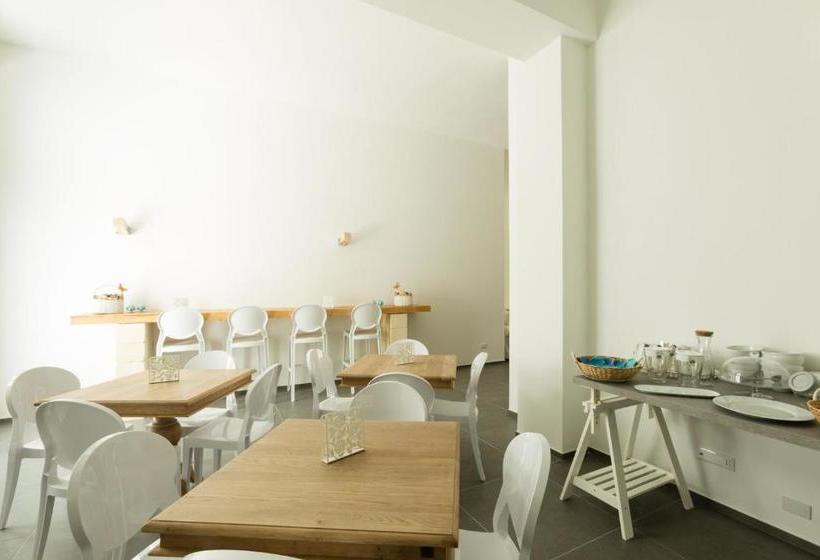 Bed and Breakfast Tangram House