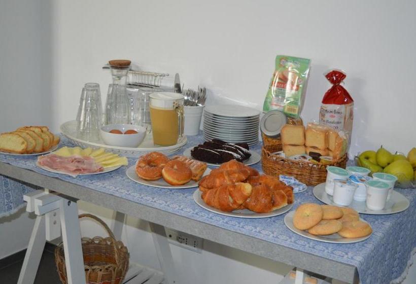 Bed and Breakfast Tangram House