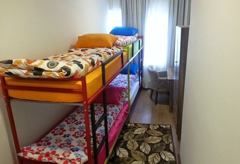 Bulvar Hostel