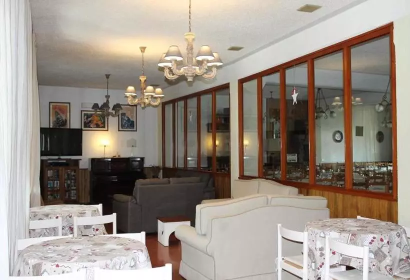 ホテル Albergo Ristorante K2