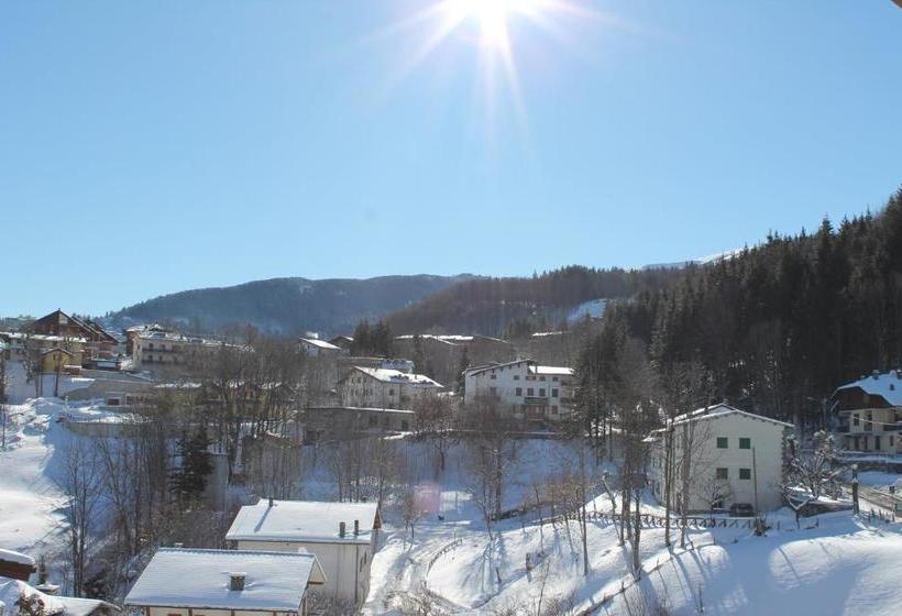 호텔 Albergo Ristorante K2