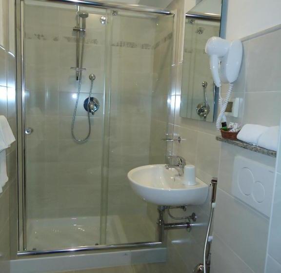 호텔 Albergo Ristorante K2