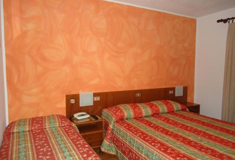 호텔 Albergo Ristorante K2