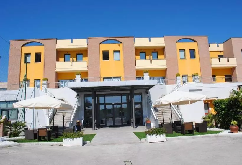 هتل La Tavernetta