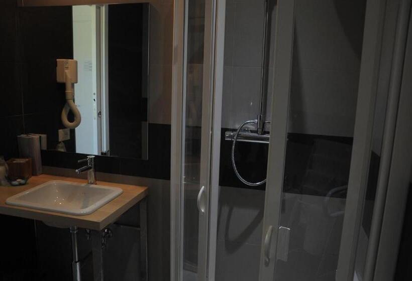 هتل La Tavernetta