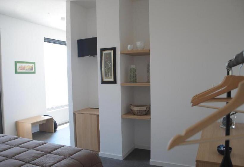 هتل La Tavernetta