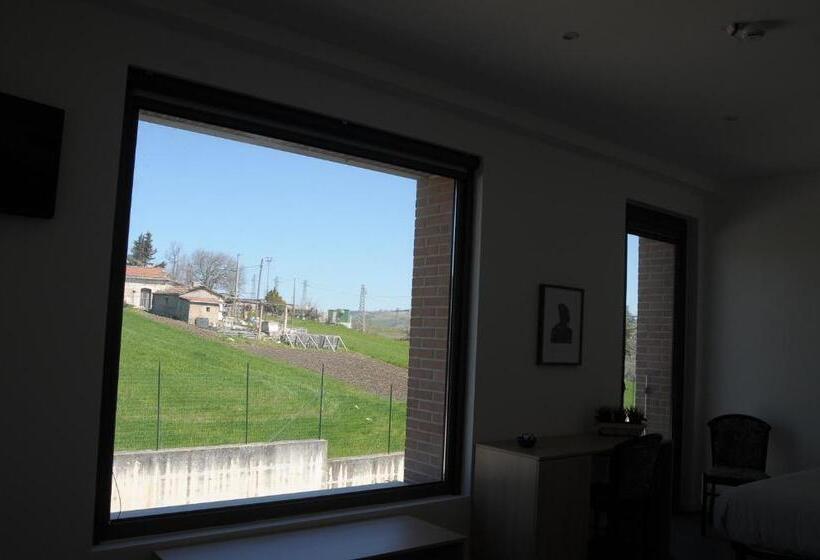 هتل La Tavernetta