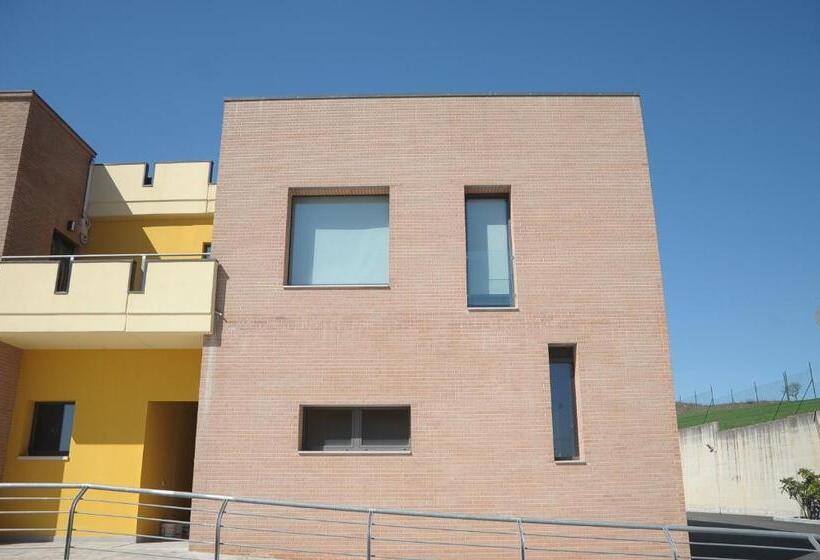 هتل La Tavernetta