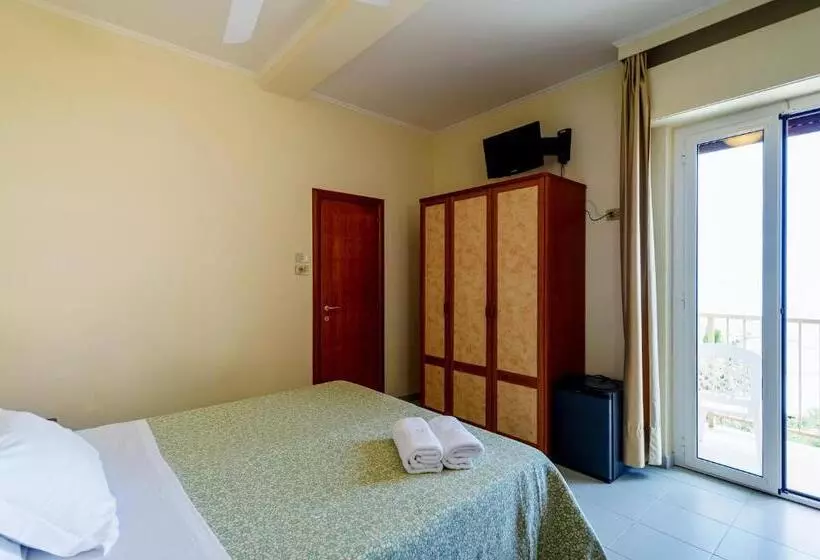 Hotelli Miramare Silvi Marina