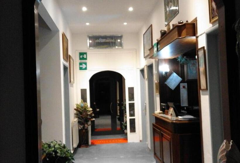 בית מלון כפרי Villa Liberty Versilia