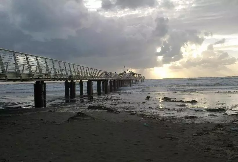 Hotelli Villa Liberty Versilia