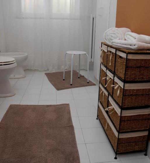 تختخواب و صبحانه A Caso