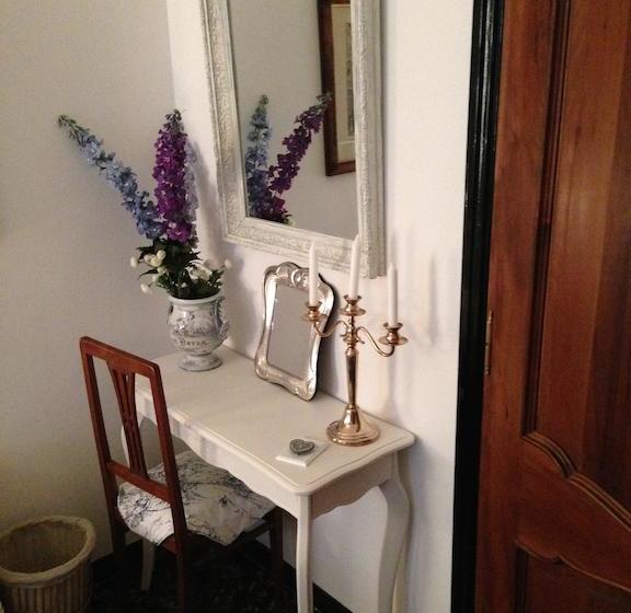 تختخواب و صبحانه Art&kitchen