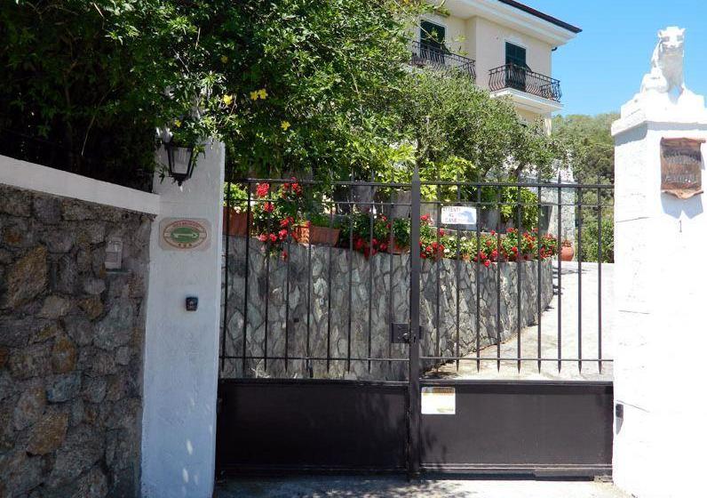 تختخواب و صبحانه Art&kitchen