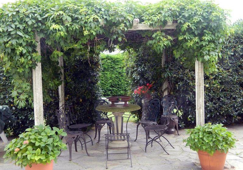 تختخواب و صبحانه Art&kitchen