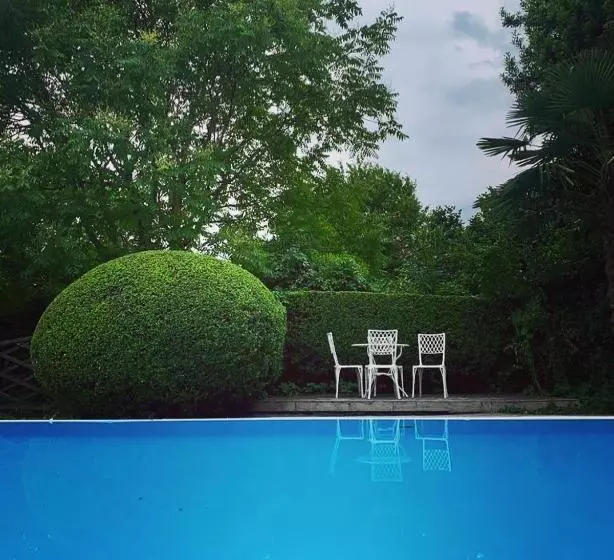 ベッドアンドブレックファースト Castello Di Cernusco Lombardone