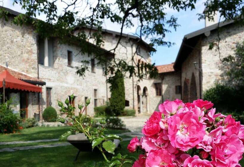 住宿加早餐  Castello Di Cernusco Lombardone