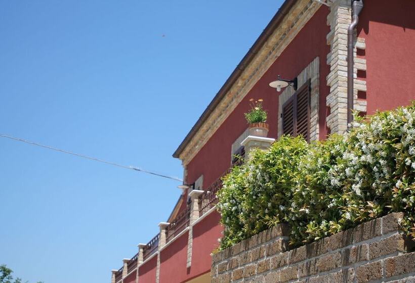 مبيت وإفطار Dimora Rosso Piceno