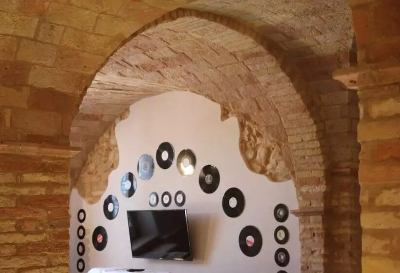 Aamiaismajoitus (B&B) Dimora Rosso Piceno