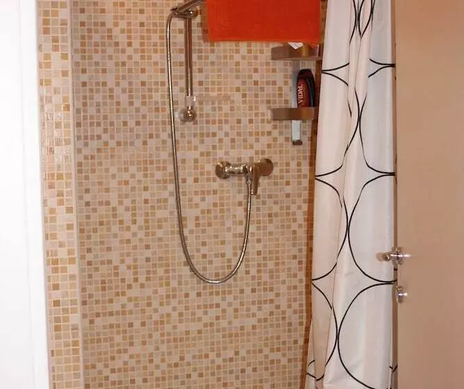 Aamiaismajoitus (B&B) Dimora Rosso Piceno