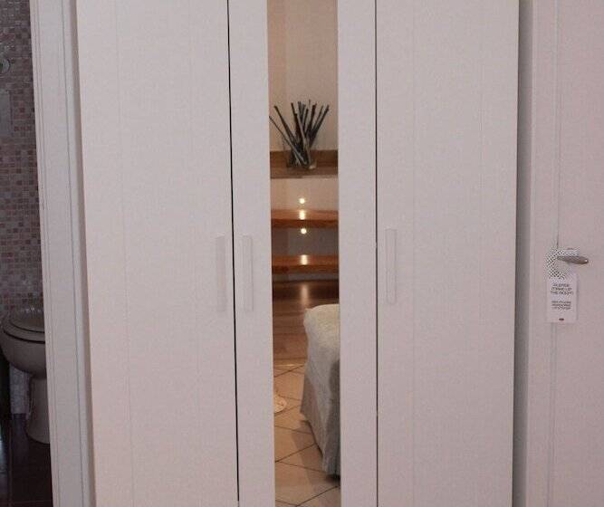 مبيت وإفطار Dimora Rosso Piceno