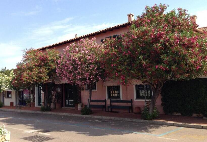 مبيت وإفطار Domus Corallia Luxury Rooms