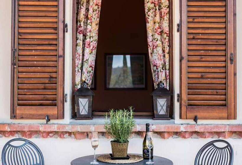 مبيت وإفطار Fattoria Pagnana Suites And Pool