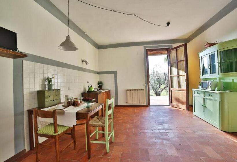 مبيت وإفطار Fattoria Pagnana Suites And Pool