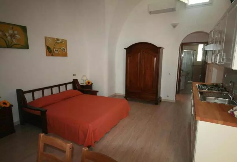 Aamiaismajoitus (B&B) Santa Maria De Lu Trisciulu