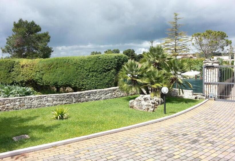 تختخواب و صبحانه Villa Genny