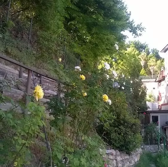 Hotelli Albergo Da Peppino