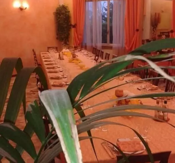 ホテル Albergo Del Turista