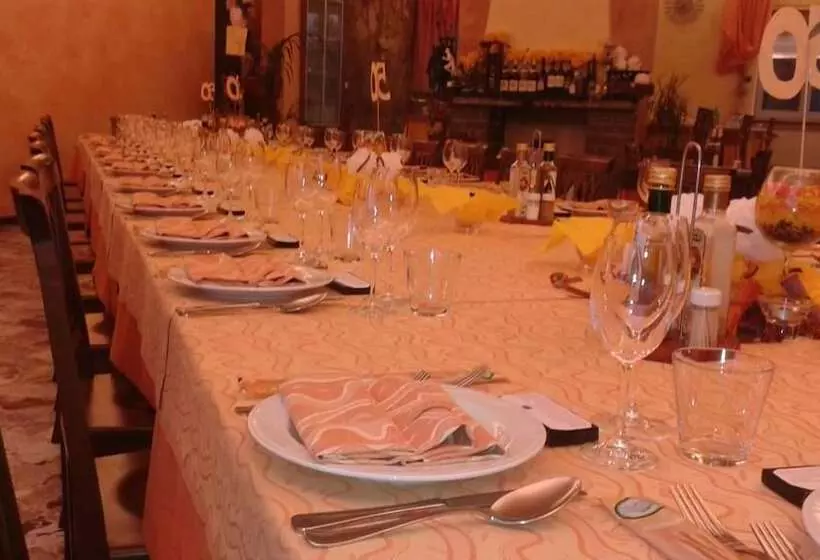 ホテル Albergo Del Turista