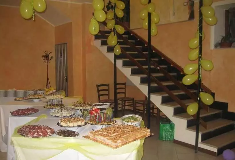 ホテル Albergo Del Turista