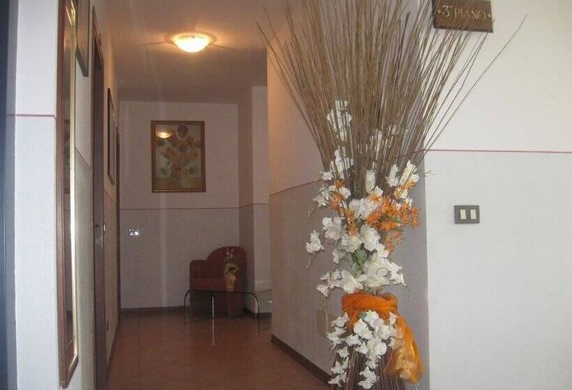 فندق Albergo Del Turista