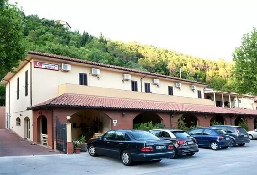 ホテル Albergo Magrini Della Genga